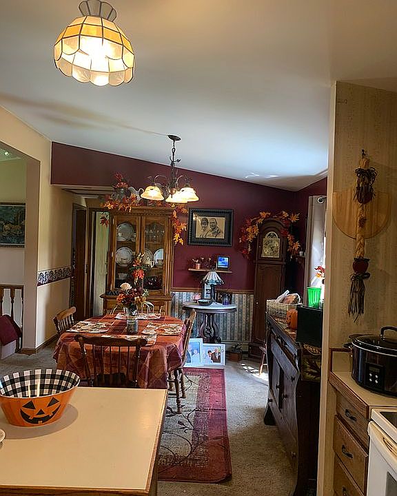 2nd image of 9166 Sulphur Springs Rd