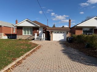 27 Alice Cres, Toronto, ON M1R4N6