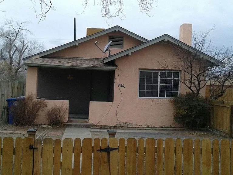 119 Vassar Dr SE — Photo 1