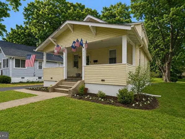 317 S Washington Ave, Moorestown, NJ 08057