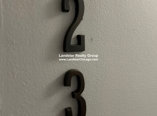511 W Belmont Ave APT 23, Chicago, IL 60657