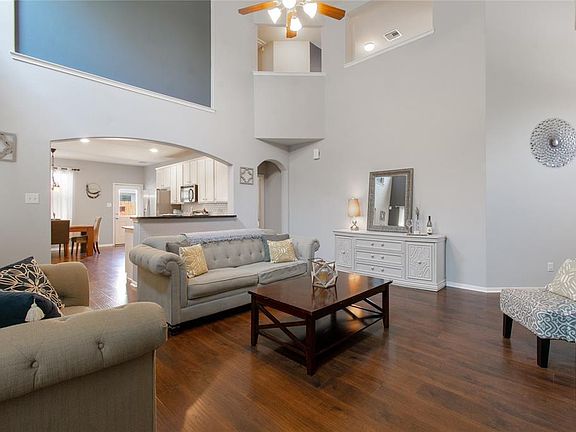 5th image of 6439 Wilshire Lks