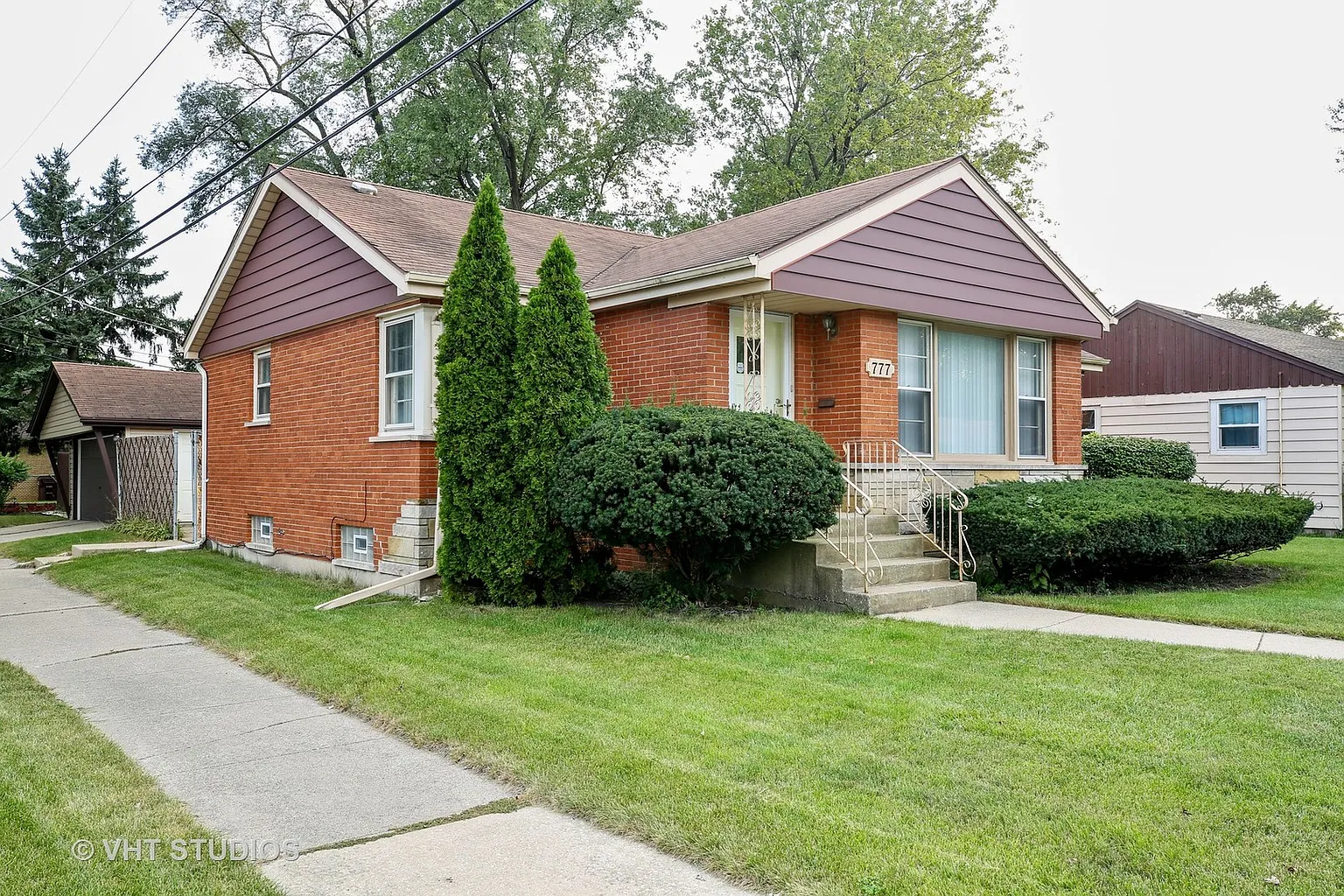 777 E 156th Pl photo 1