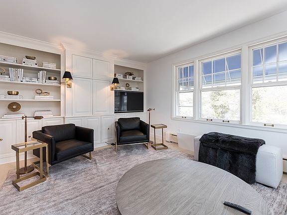 4th image of 30 Wall St APT 4