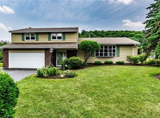 6332 Danbury Dr, Jamesville, NY 13078