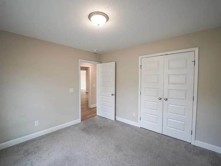 336 Tallulah Bnd — Photo 16