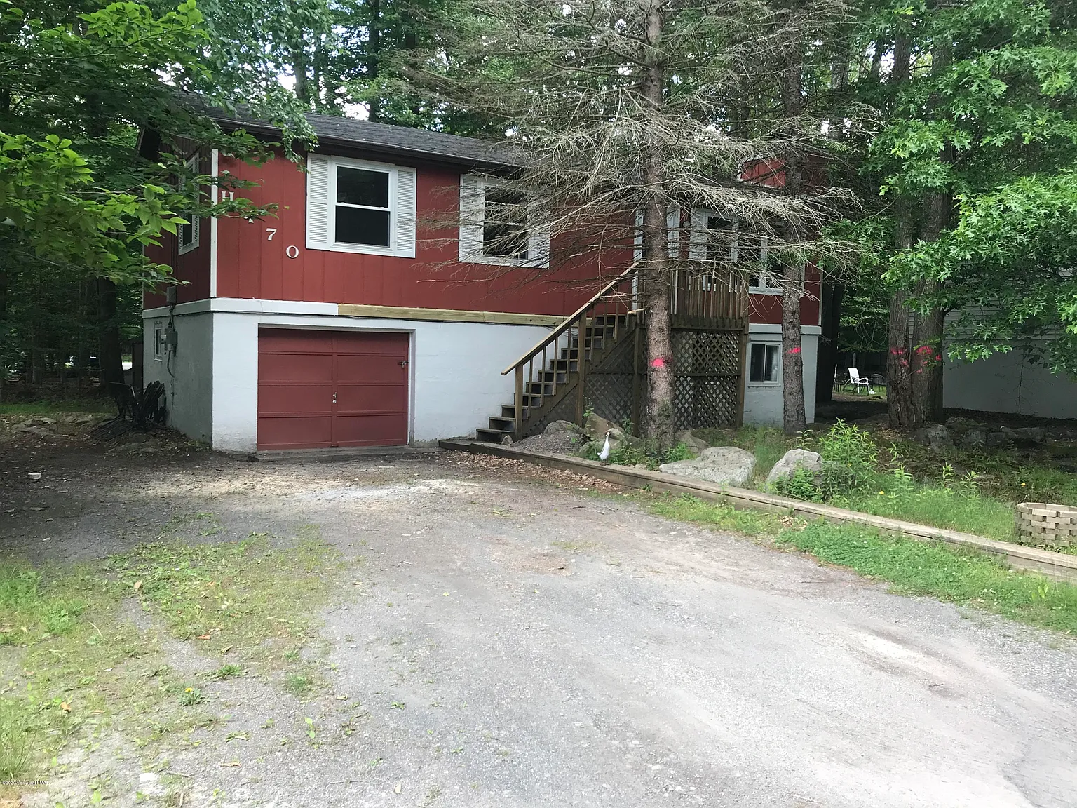 8452 Bear Trail Dr photo 1