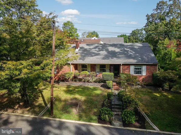 101 Reillywood Ave, Haddonfield, NJ 08033