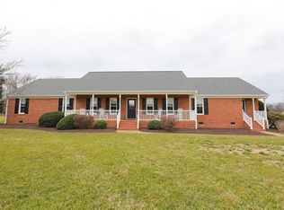 6060 Old Meadow Ct, Mechanicsville, VA 23111