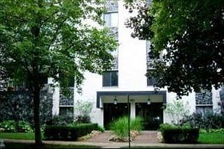 1st image of 211 Elgin Ave APT 2B