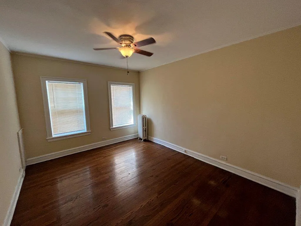 1114 Maple Ave — Photo 3