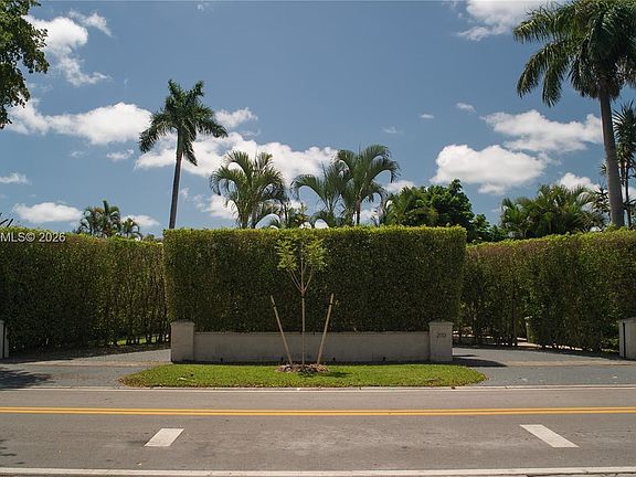 3rd image of 2110 Keystone Blvd
