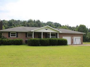 2380 Lee Creek Rd, Belleville, WV 26133