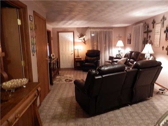5th image of 107 W West St