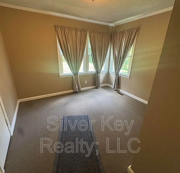 235 Rose Dr — Photo 15