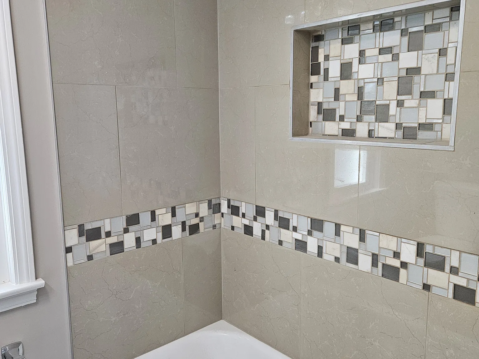 4 bed, 1800 sqft, $3,300 — Photo 3