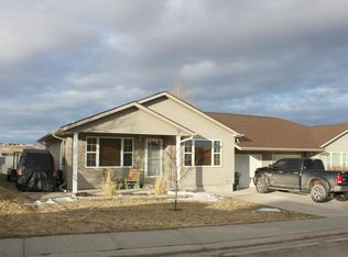122 Oregon Ave, Gillette, WY 82718