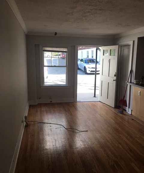 218 John St NE #1R — Photo 6