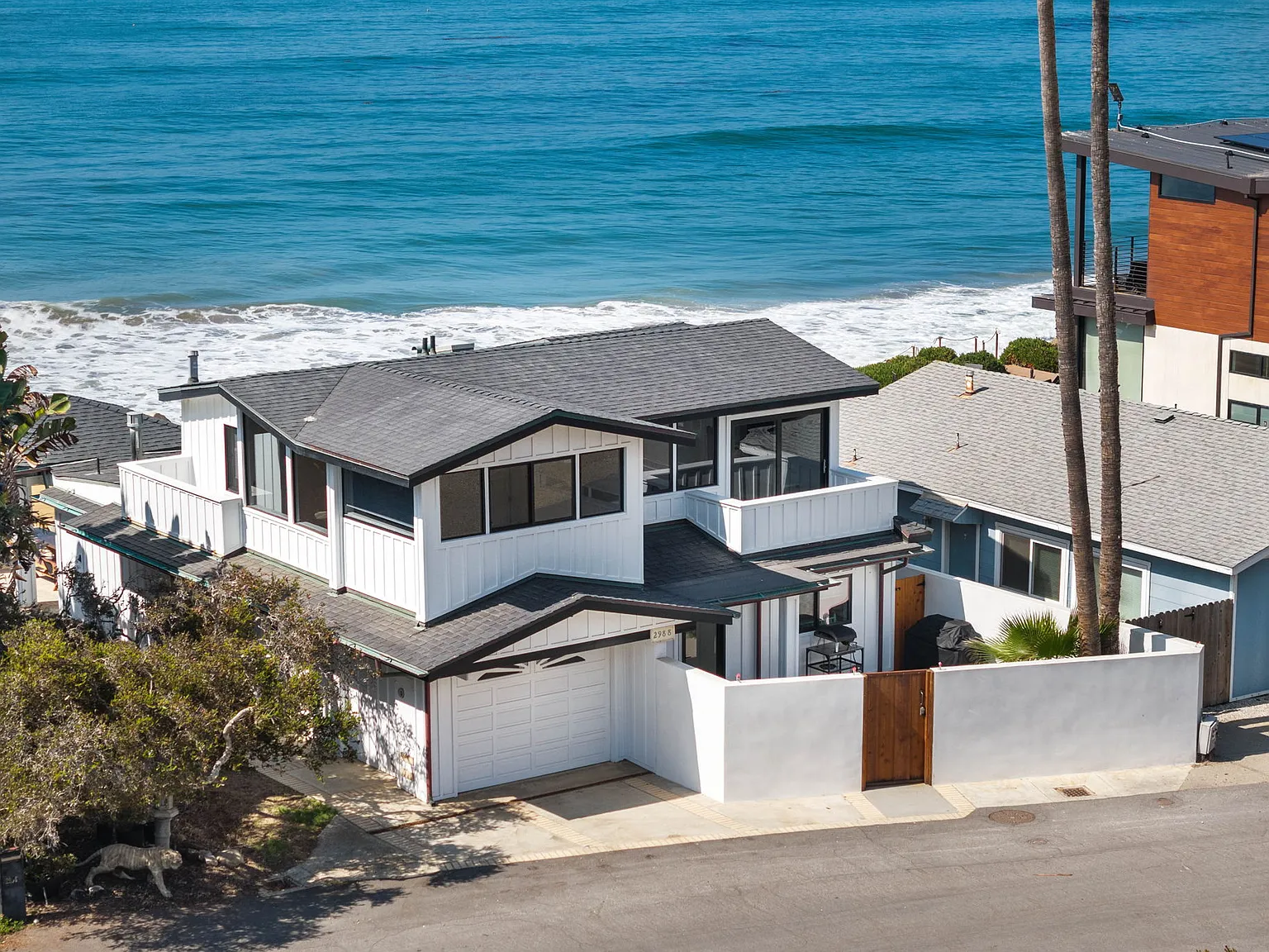 4 bed, 2300 sqft, $20,000 — Photo 2
