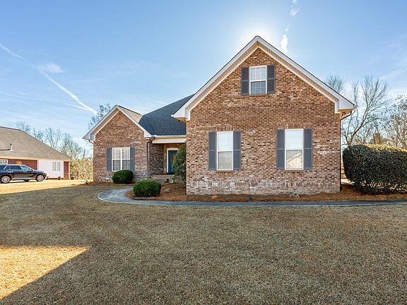 2nd image of 1018 Scenic Dr