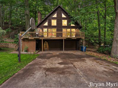 2431 Eagle Dr, Holland, MI, 49424