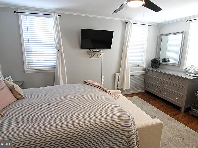 215 W 9th Ave — Photo 8