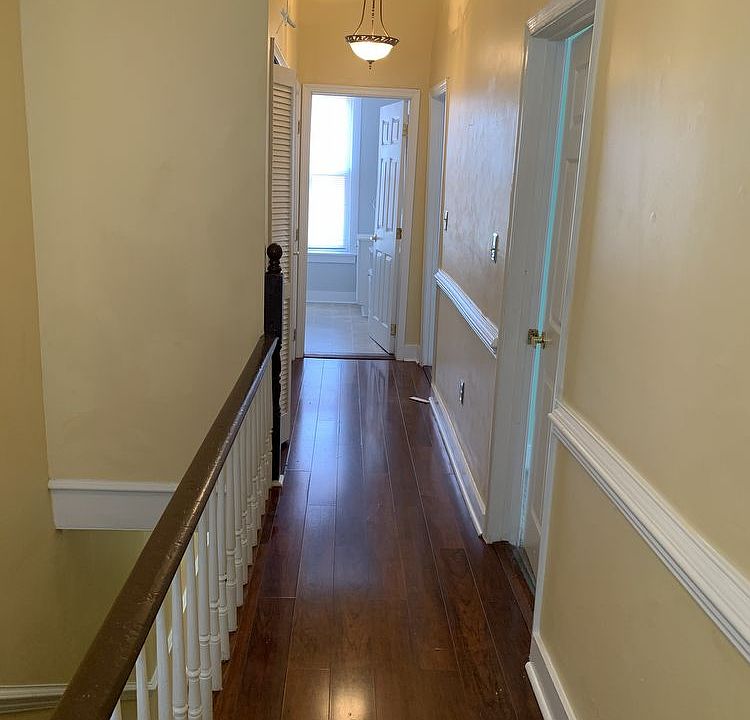 1st image of 405 Hinton St #0