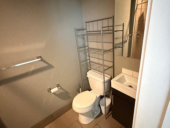 4th image of 175 W 7th Ave #2