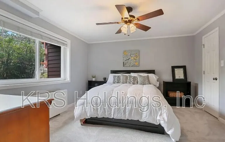 1521 S George Mason Dr #1 — Photo 11