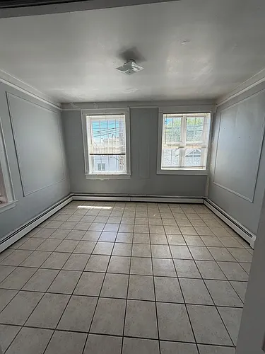 257 Hollywood Ave Photo 1
