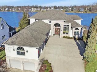 244 Riviera Dr, Brooklyn, MI 49230