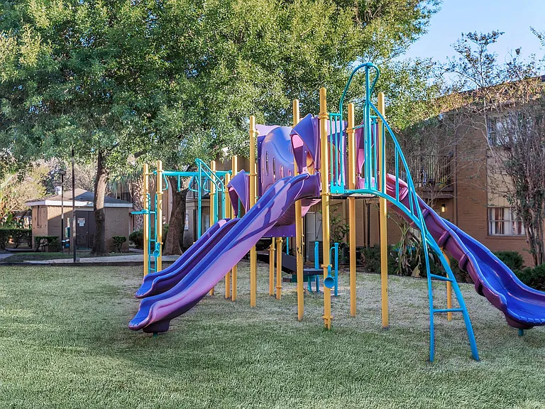 Serenity Apartments — Photo 20