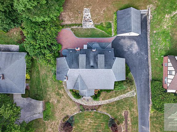 3rd image of 2815 Bland Rd