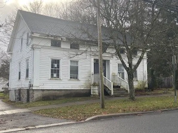 22 Main St, Oxford, NY 13830