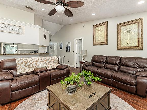 4th image of 6507 Fox Tree Ln