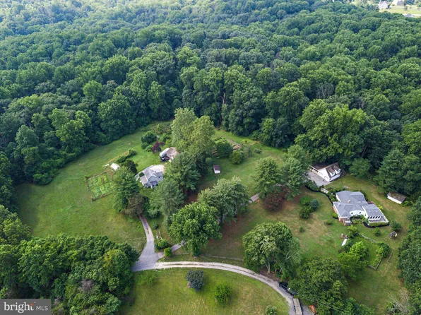 8623 Kratz Ln, Baltimore, MD 21244