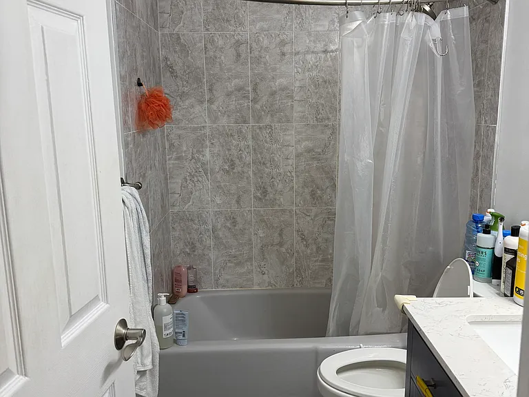 456 9th St #35 — Photo 3