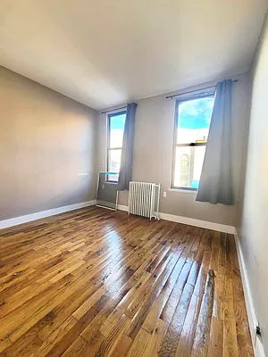 Rented by Delmark Realty LLC | media 11