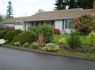 2570 34th St, Springfield, OR 97477