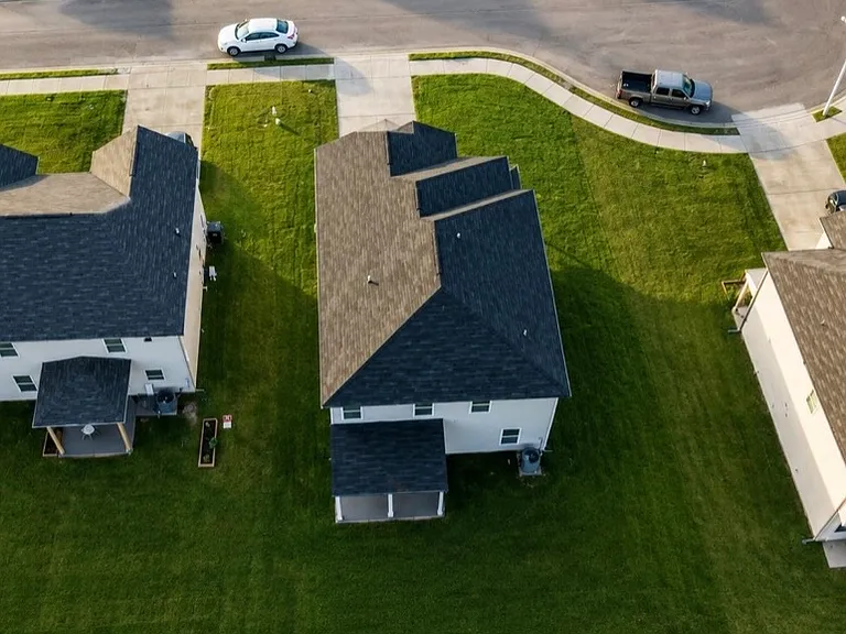 2252 Viking Ct — Photo 4
