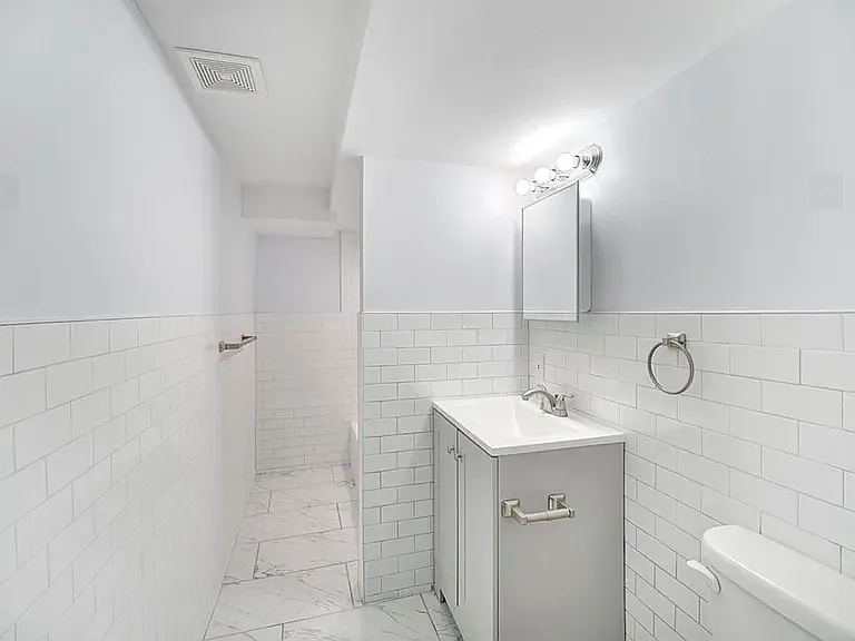 2 bed, 1300 sqft, $2,950 — Photo 3