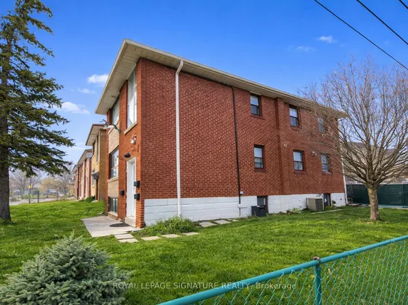 5 Wesley St, Toronto, ON M8Y 2W4