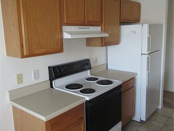 4th image of 7905 Preserve Cir APT 136