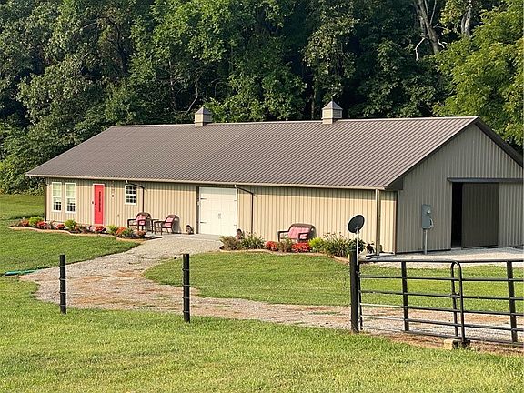 5th image of 3503 Speith Road