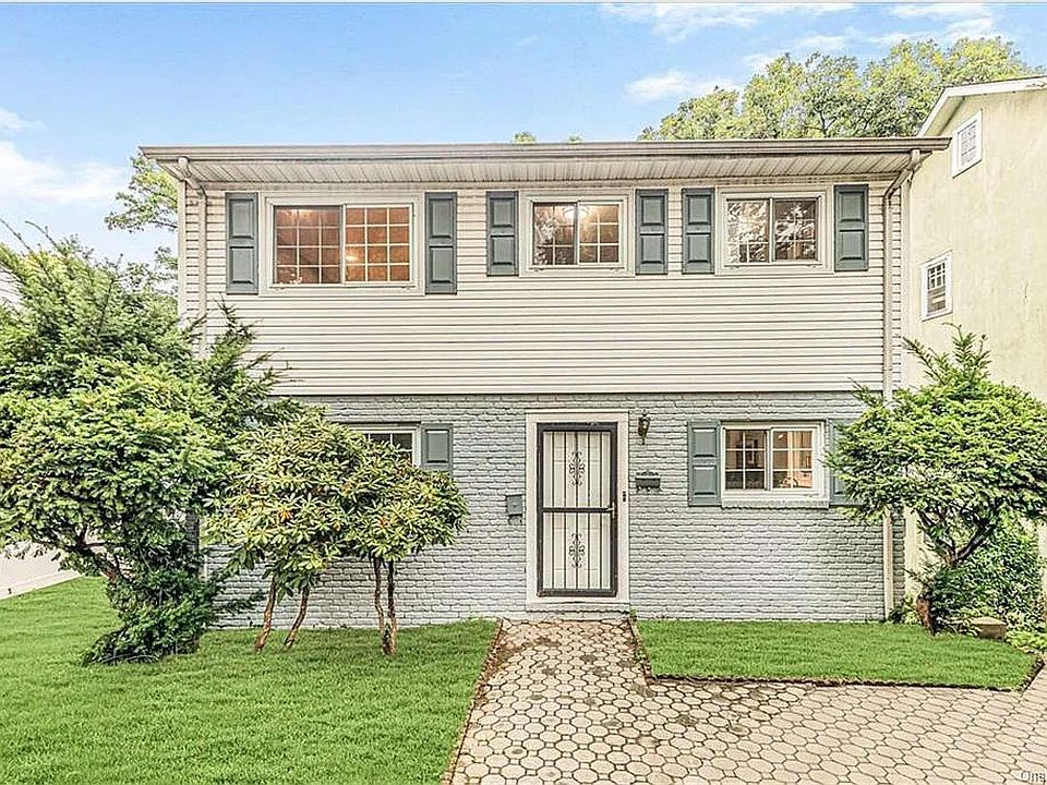 1st image of 415 Warwick Ave #2A