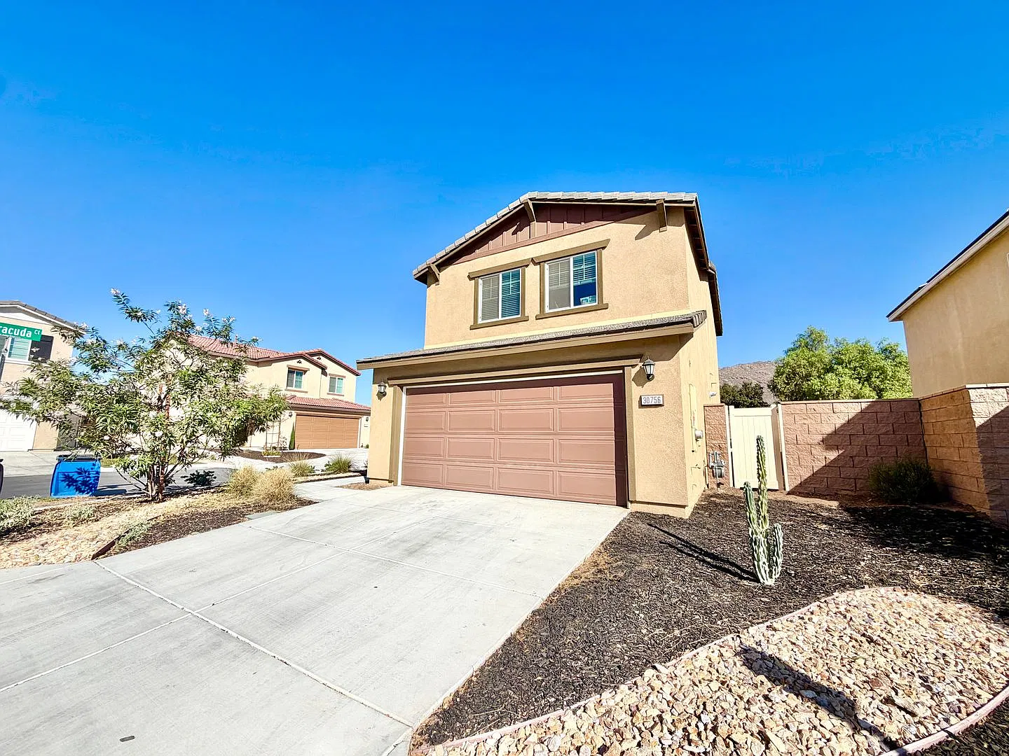 3 Bedroom 2.5 Bathroom Pradera Place Home With Included Solar! — Photo 2