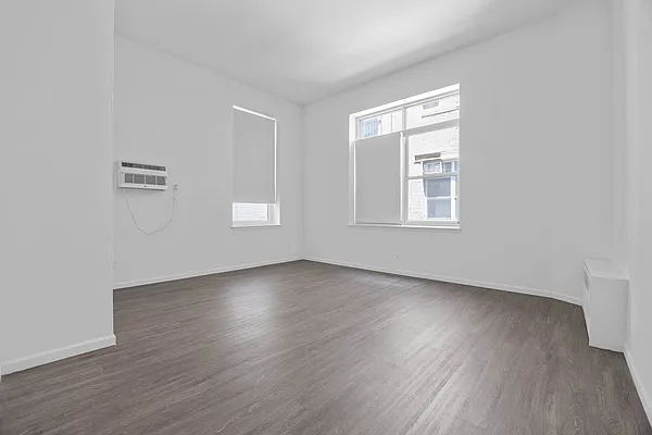 Rented by Kole Group | media 7