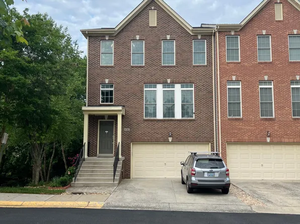 6098 Madison Park Dr, Falls Church, VA 22041