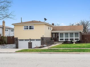 7817 Lyons St, Morton Grove, IL 60053