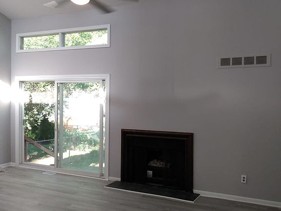 Living room with Fireplace